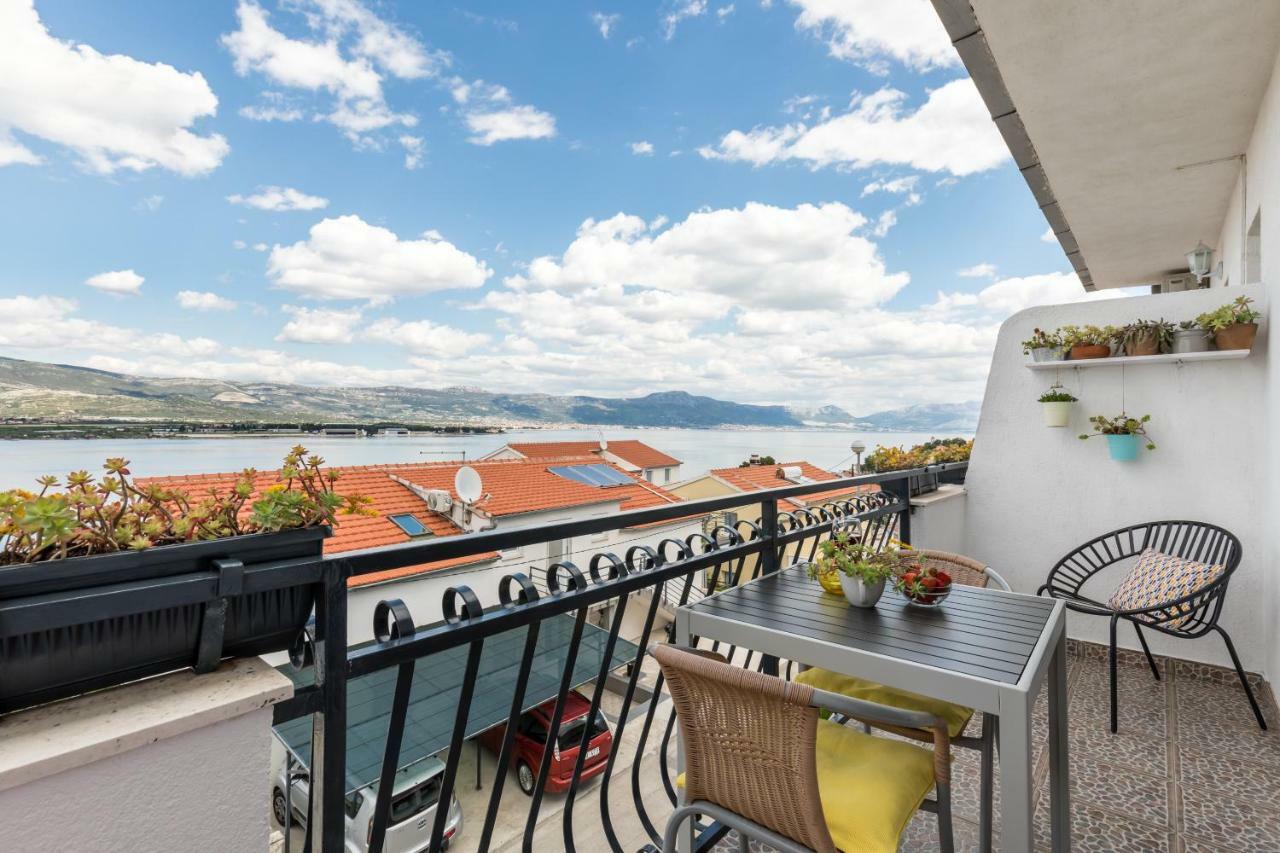 Apartments Rogulj Трогир Экстерьер фото